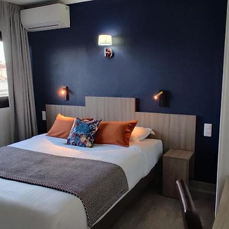Logis Hotel Les Bleuets Ρουαγιάν Εξωτερικό φωτογραφία