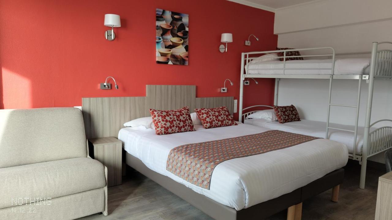 Logis Hotel Les Bleuets Ρουαγιάν Εξωτερικό φωτογραφία